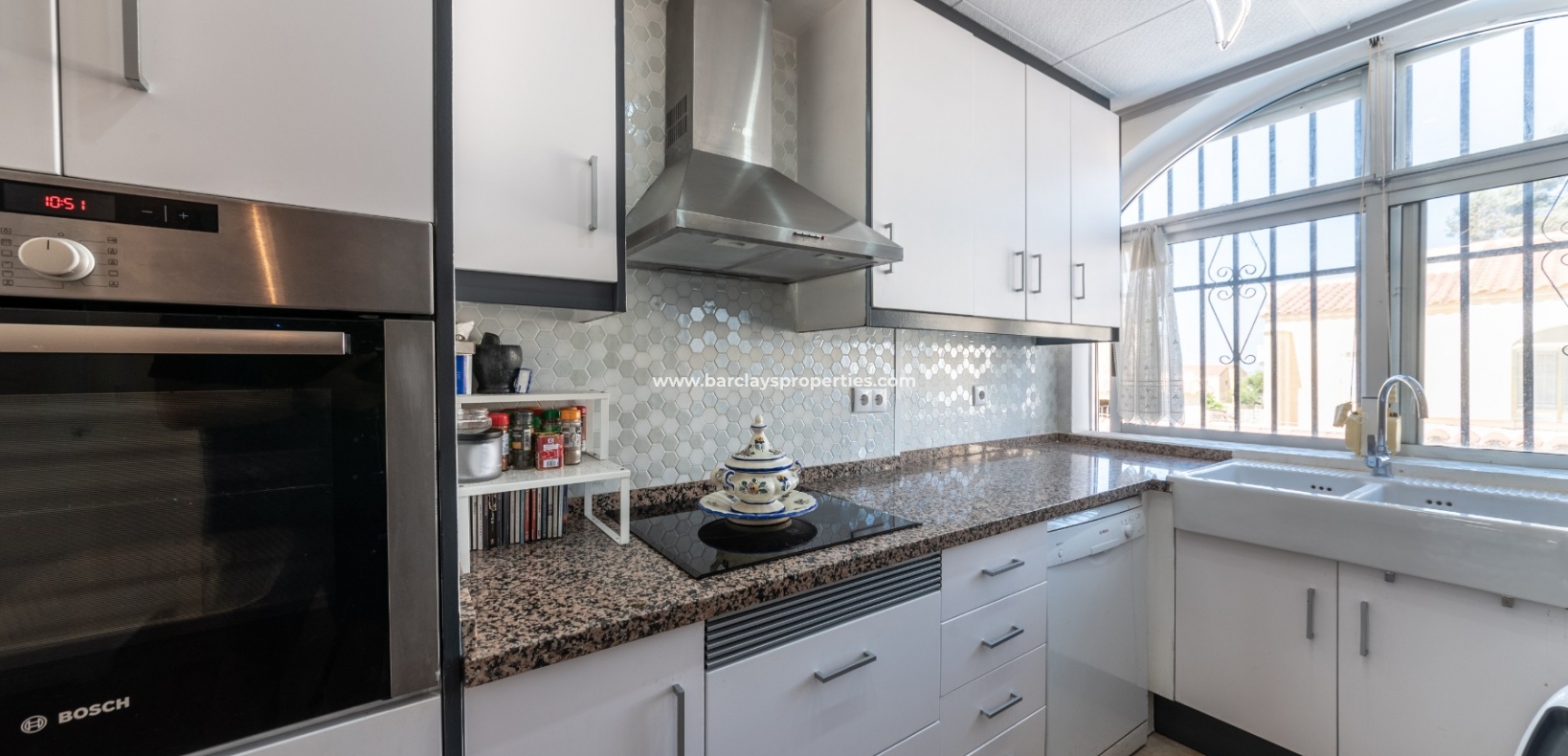 Wederverkoop - Vrijstaande Villa - Urb. La Marina