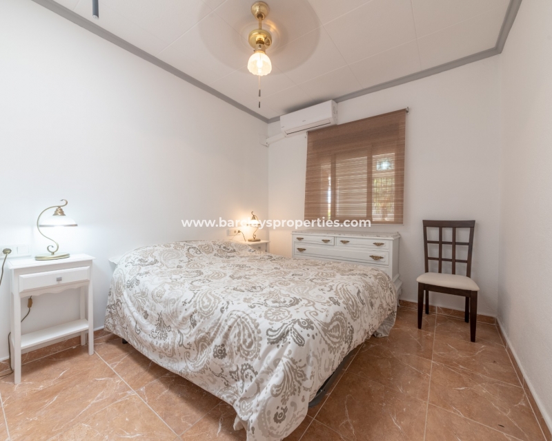 Wederverkoop - Vrijstaande Villa - Urb. La Marina