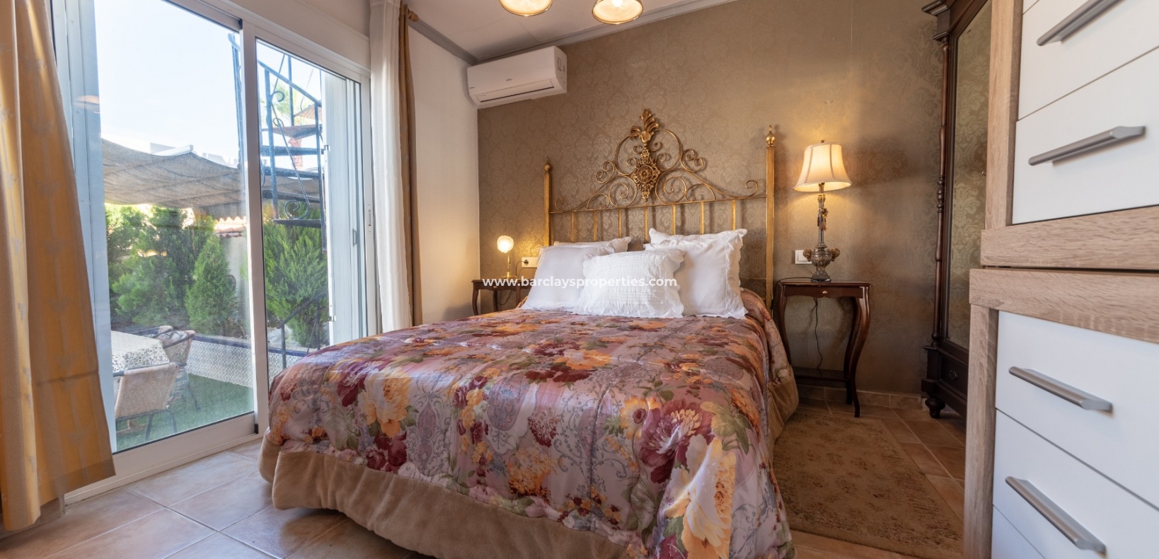 Wederverkoop - Vrijstaande Villa - Urb. La Marina