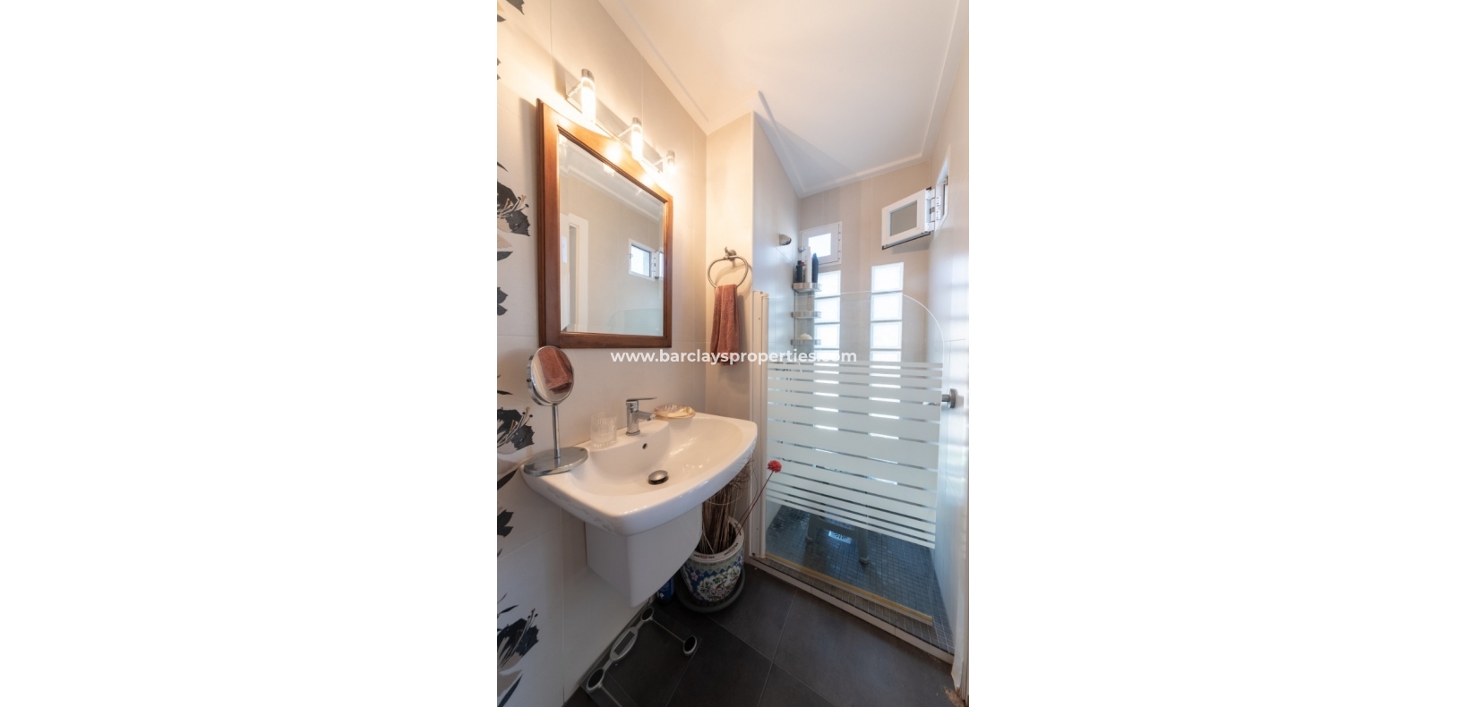 Wederverkoop - Vrijstaande Villa - Urb. La Marina