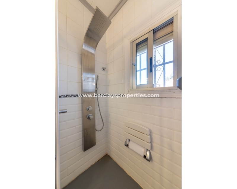 Wederverkoop - Vrijstaande Villa - Urb. La Marina