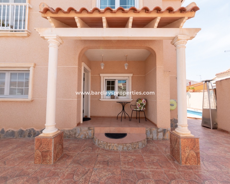 Wederverkoop - Vrijstaande Villa - Urb. La Marina