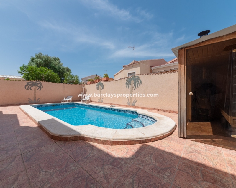 Wederverkoop - Vrijstaande Villa - Urb. La Marina