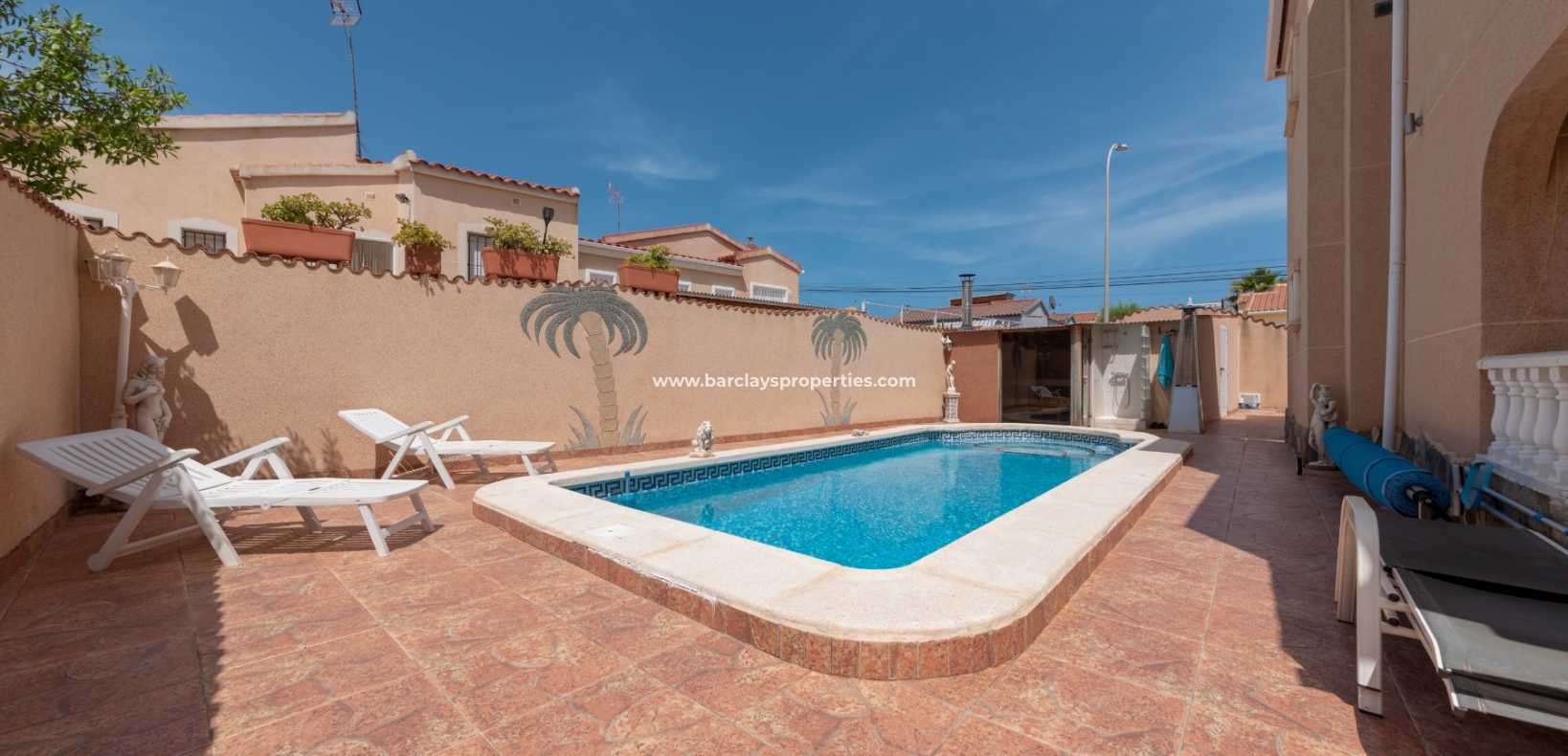 Wederverkoop - Vrijstaande Villa - Urb. La Marina