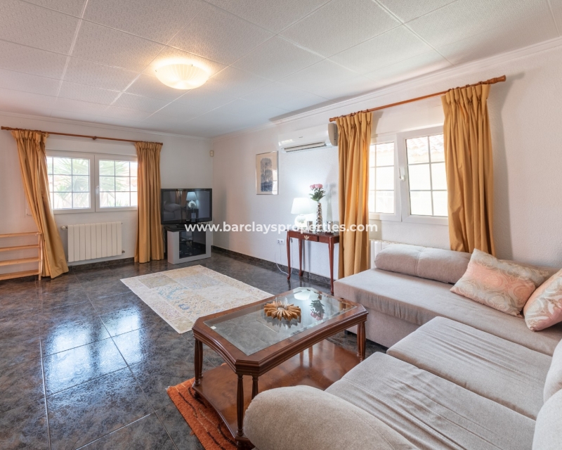 Wederverkoop - Vrijstaande Villa - Urb. La Marina