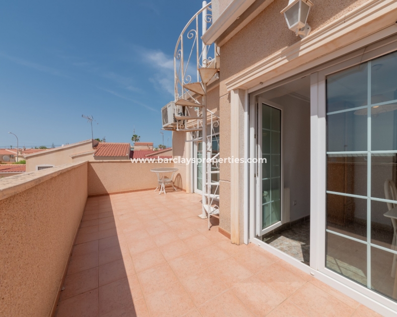 Wederverkoop - Vrijstaande Villa - Urb. La Marina