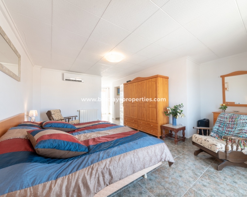 Wederverkoop - Vrijstaande Villa - Urb. La Marina