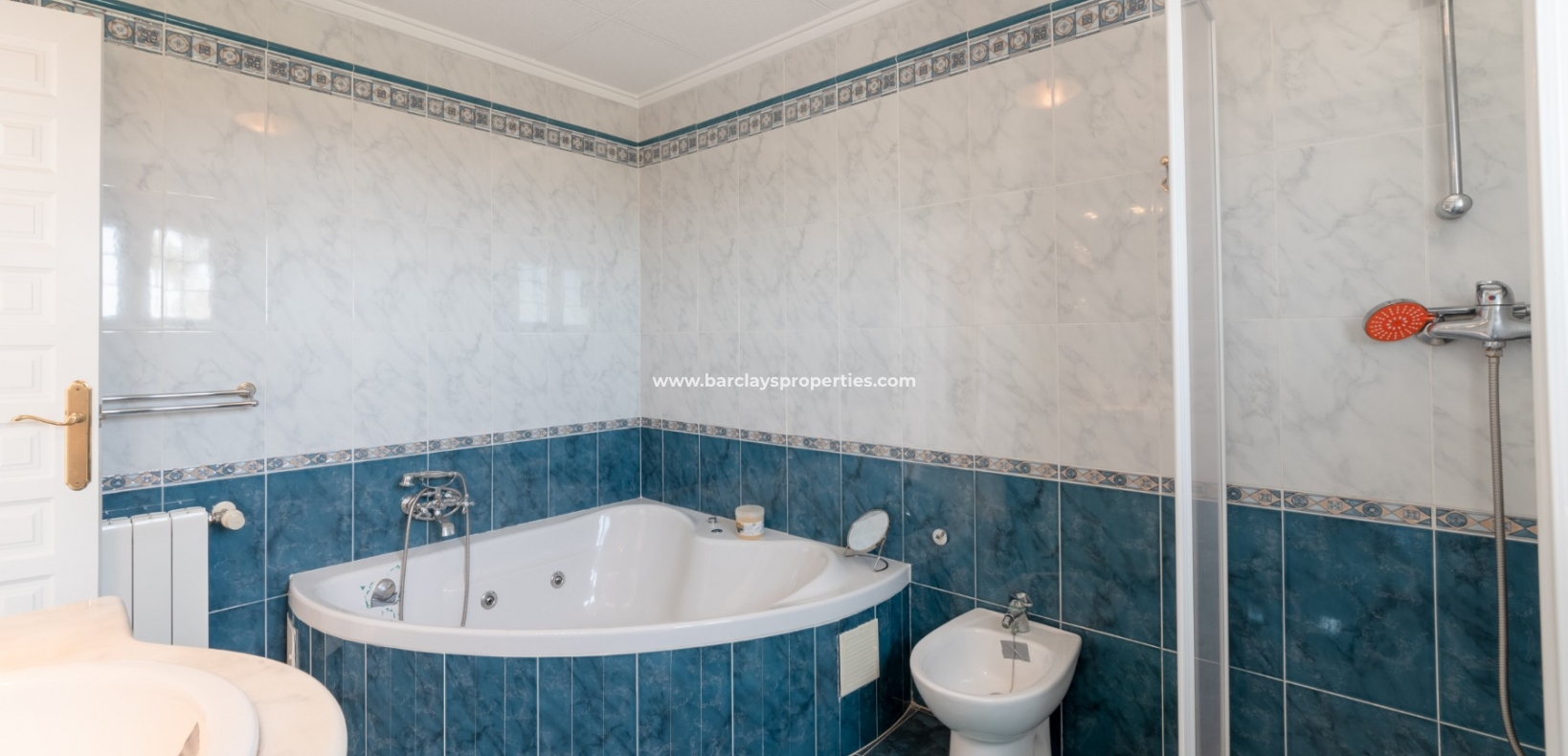 Wederverkoop - Vrijstaande Villa - Urb. La Marina