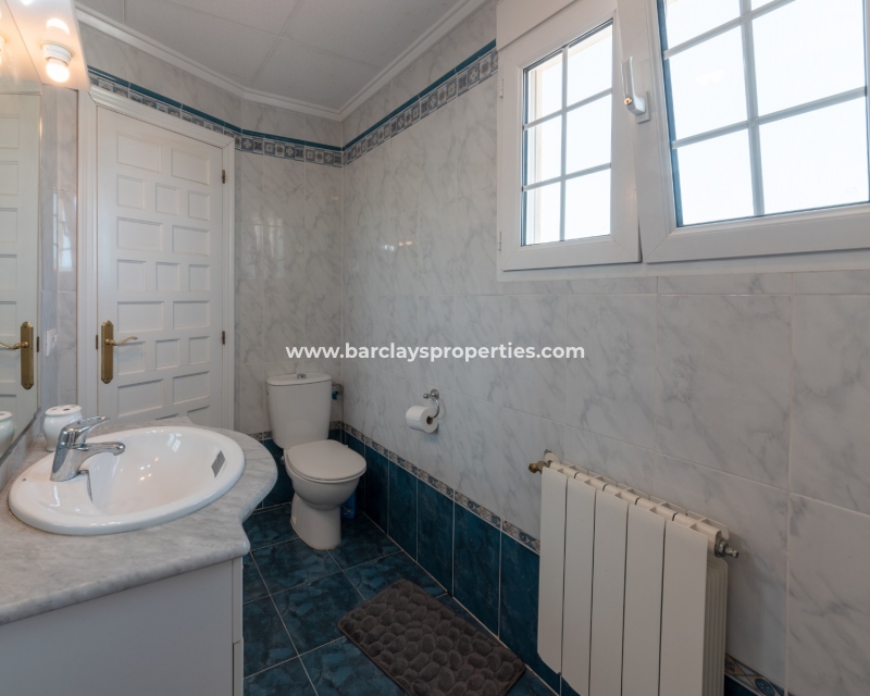 Wederverkoop - Vrijstaande Villa - Urb. La Marina