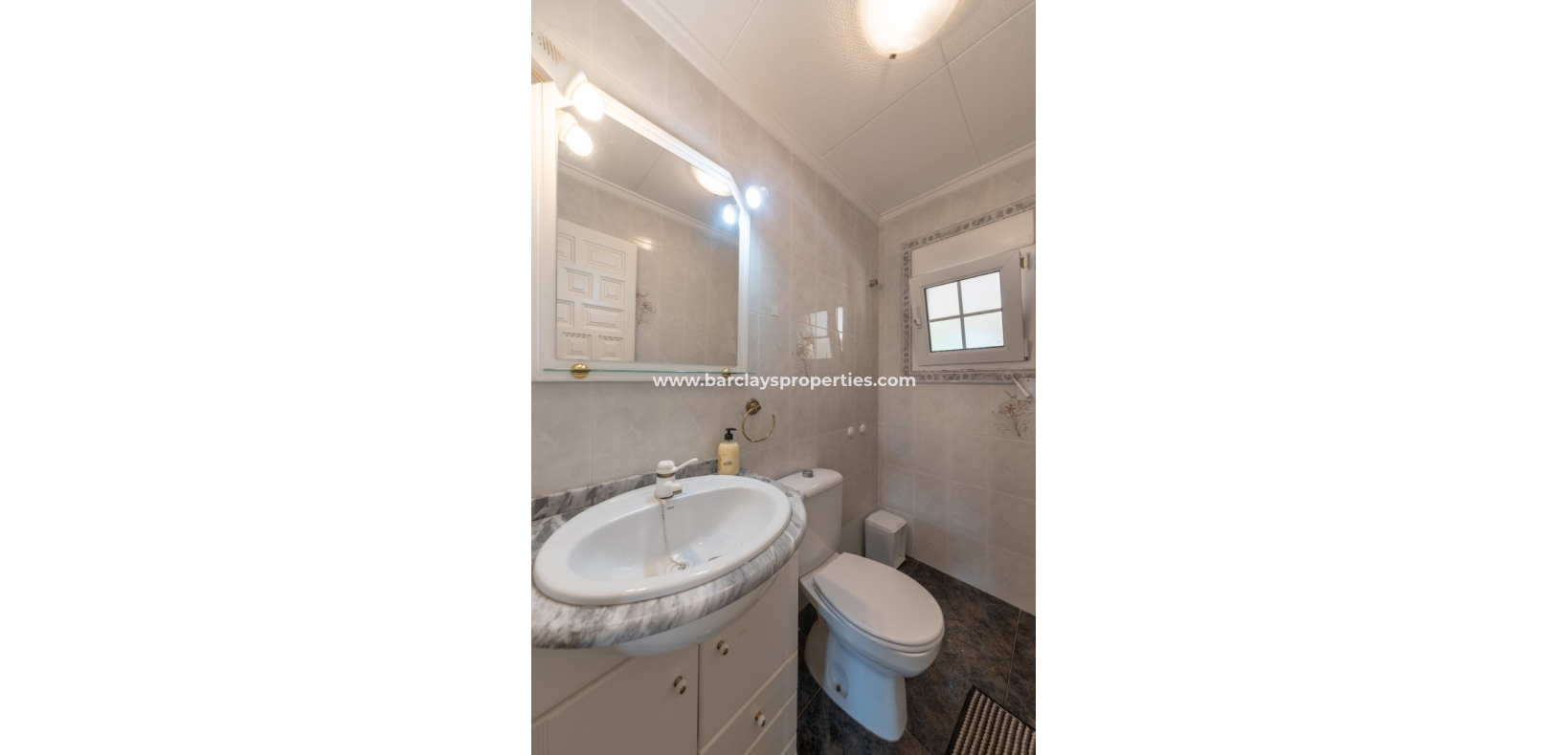 Wederverkoop - Vrijstaande Villa - Urb. La Marina