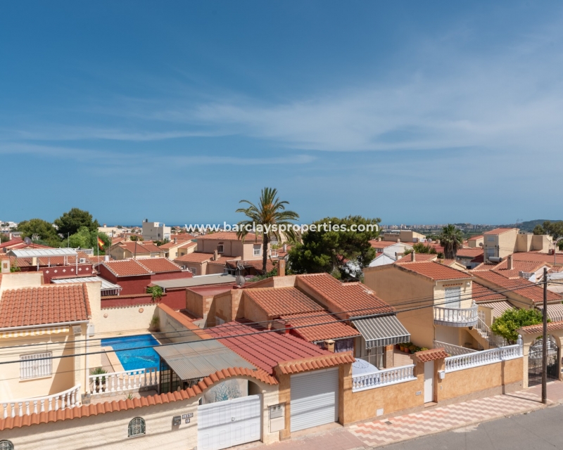 Wederverkoop - Vrijstaande Villa - Urb. La Marina