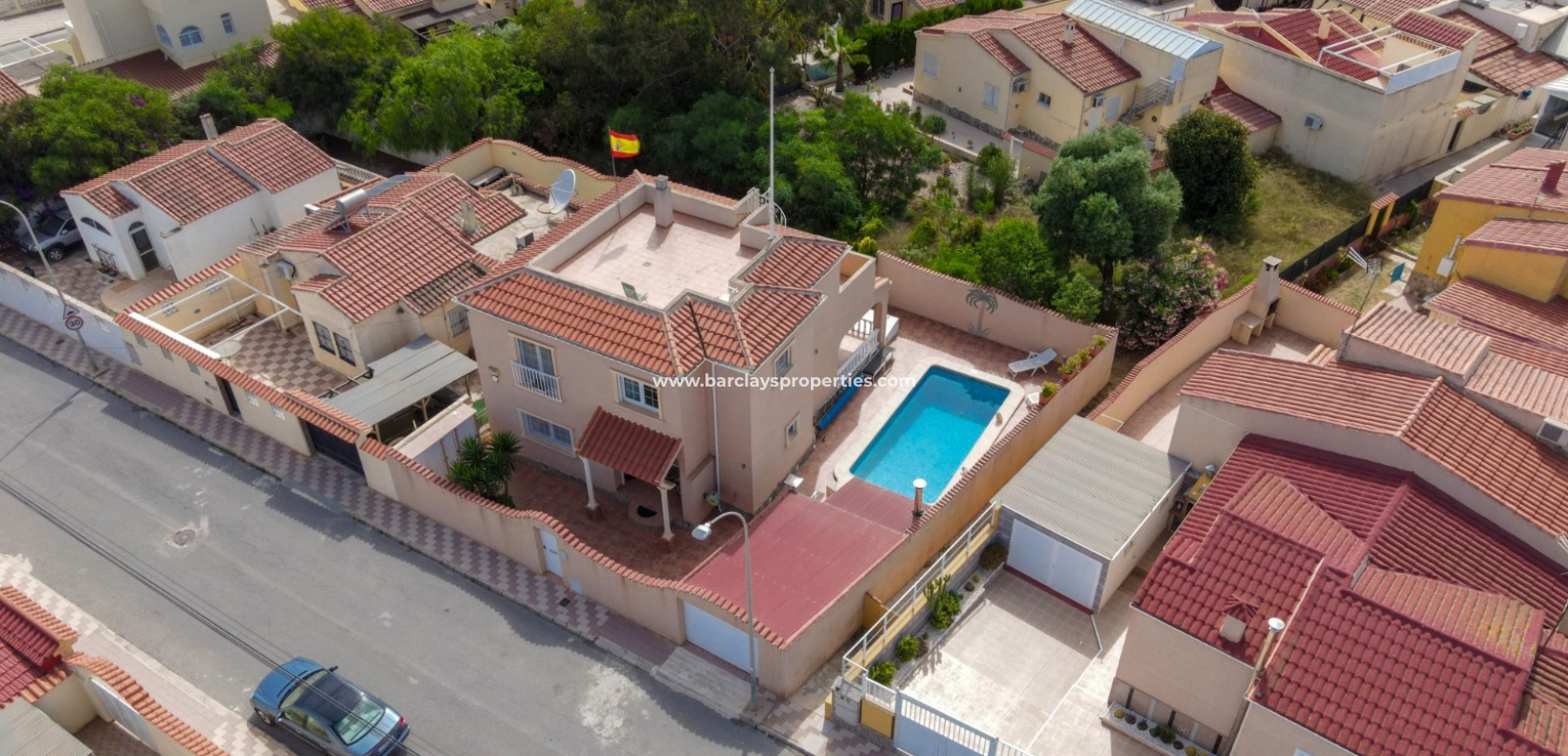 Wederverkoop - Vrijstaande Villa - Urb. La Marina