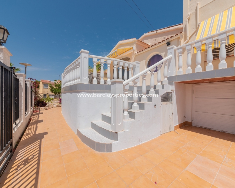 Wederverkoop - Vrijstaande Villa - Urb. La Marina