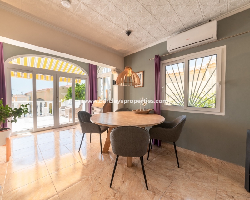 Wederverkoop - Vrijstaande Villa - Urb. La Marina