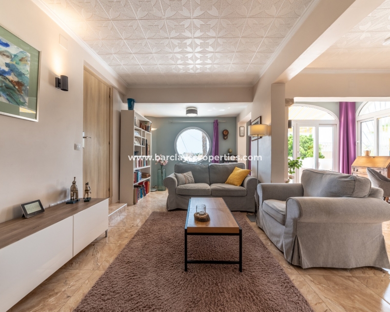 Wederverkoop - Vrijstaande Villa - Urb. La Marina