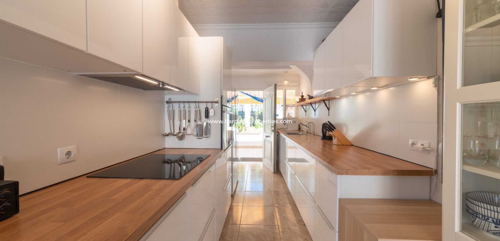 Wederverkoop - Vrijstaande Villa - Urb. La Marina