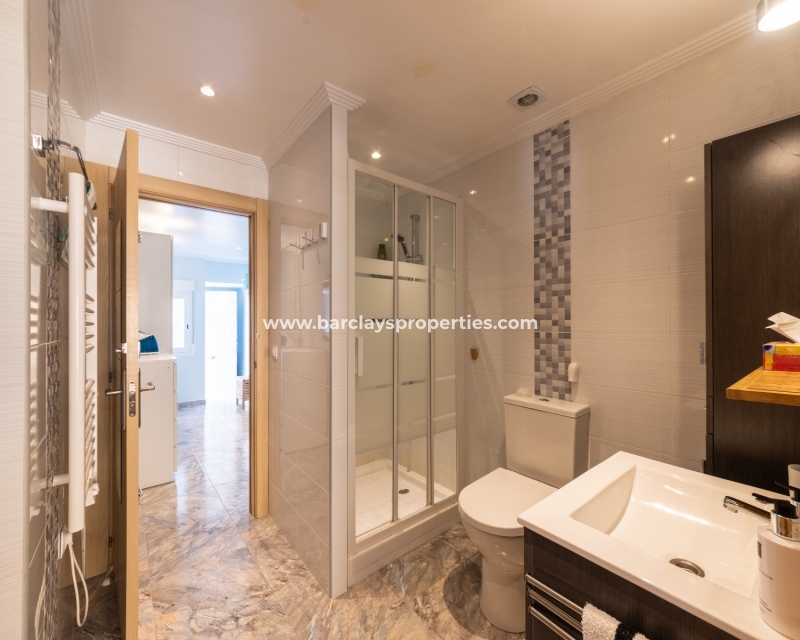 Wederverkoop - Vrijstaande Villa - Urb. La Marina