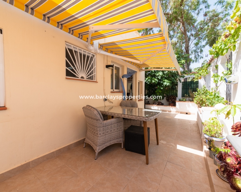 Wederverkoop - Vrijstaande Villa - Urb. La Marina