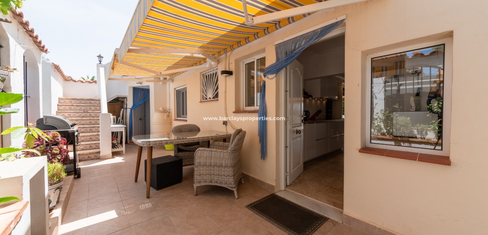 Wederverkoop - Vrijstaande Villa - Urb. La Marina