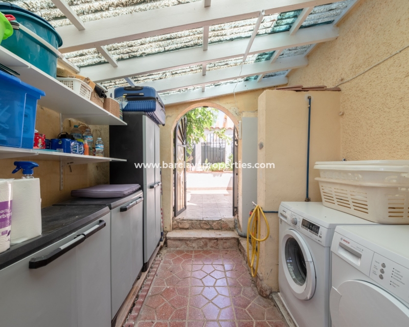 Wederverkoop - Vrijstaande Villa - Urb. La Marina