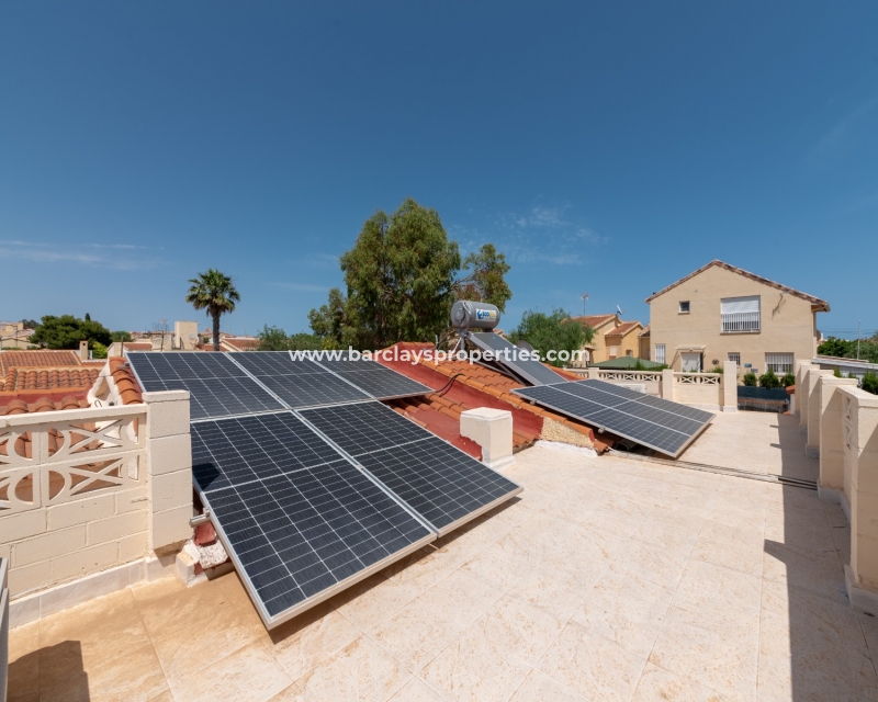 Wederverkoop - Vrijstaande Villa - Urb. La Marina