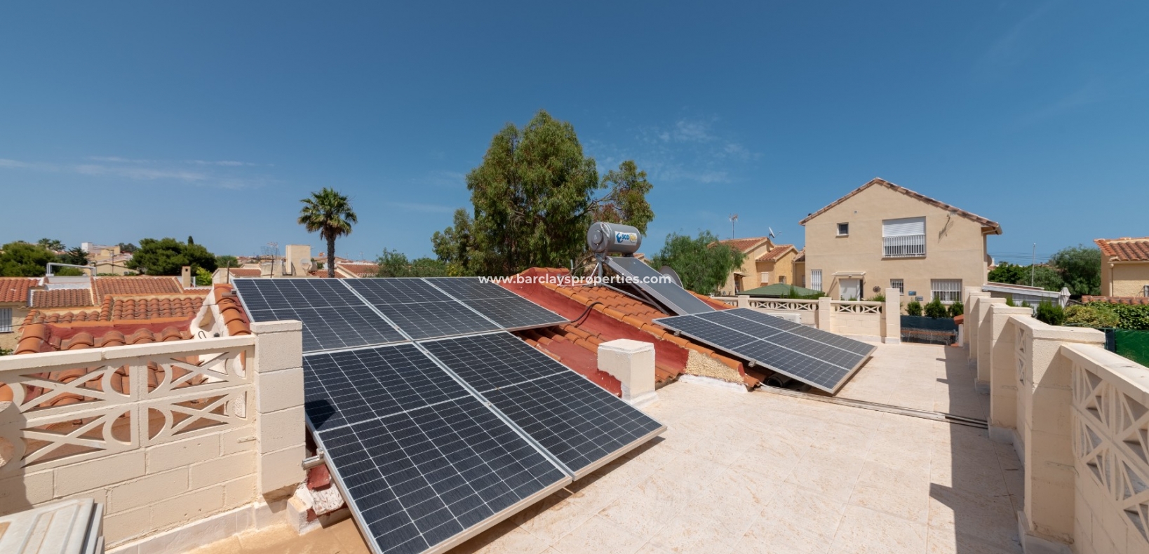 Wederverkoop - Vrijstaande Villa - Urb. La Marina