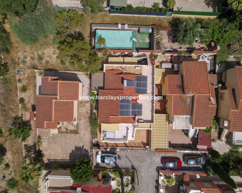 Wederverkoop - Vrijstaande Villa - Urb. La Marina