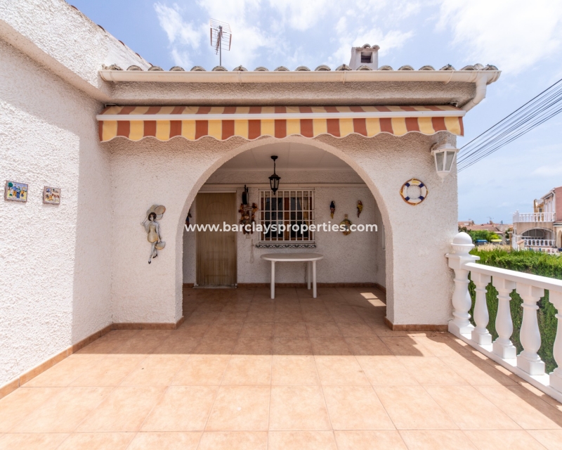 Wederverkoop - Vrijstaande Villa - Urb. La Marina