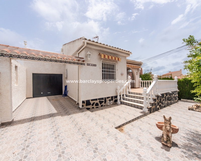 Wederverkoop - Vrijstaande Villa - Urb. La Marina