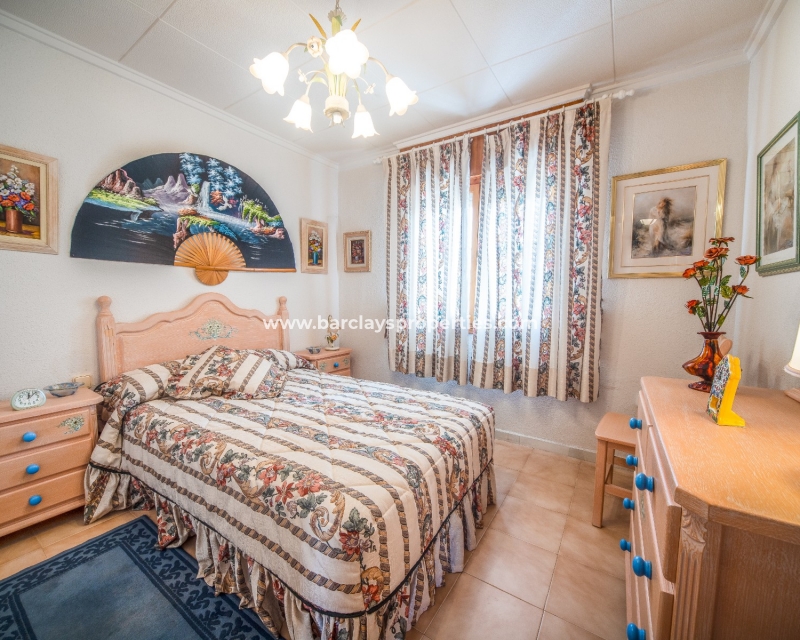 Wederverkoop - Vrijstaande Villa - Urb. La Marina