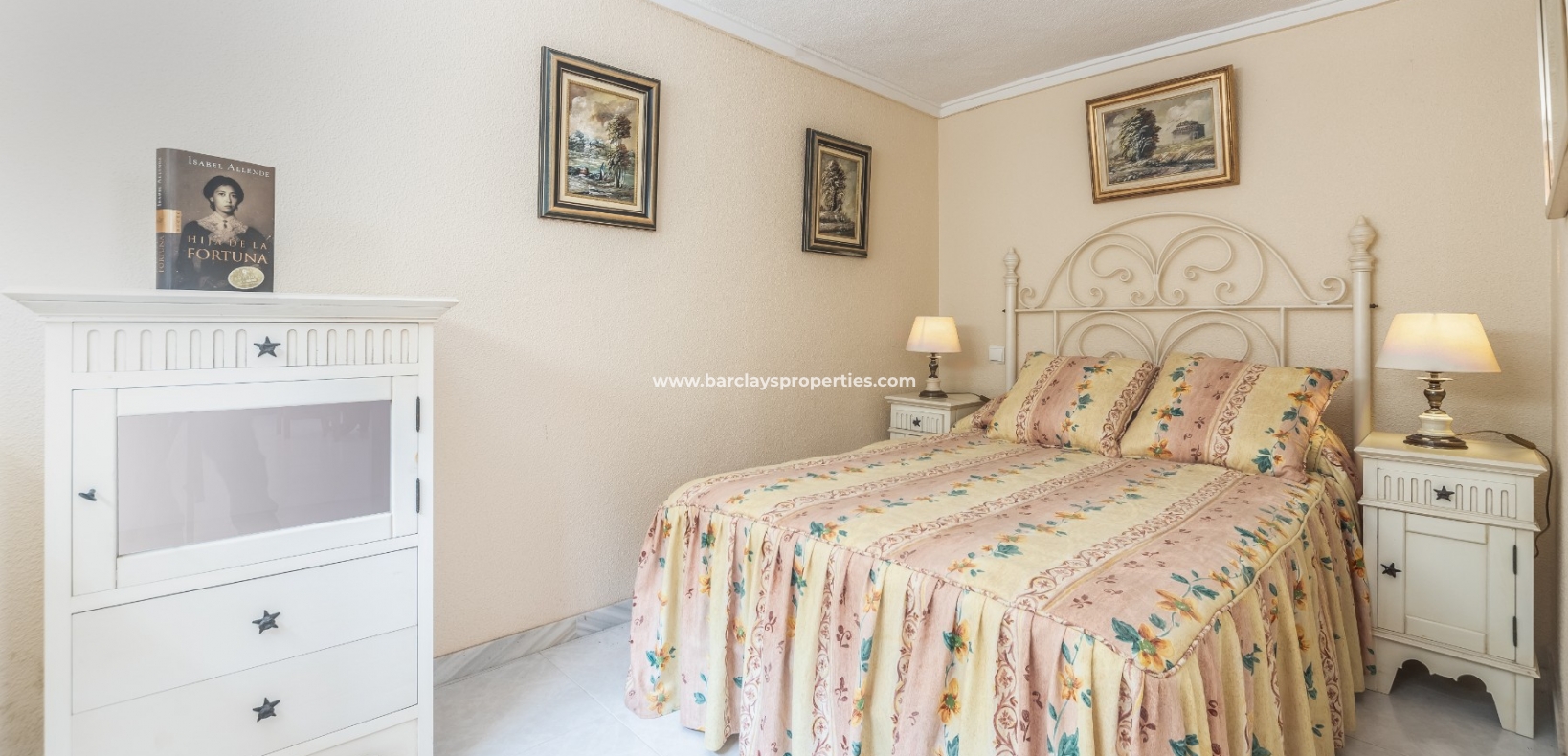 Wederverkoop - Vrijstaande Villa - Urb. La Marina