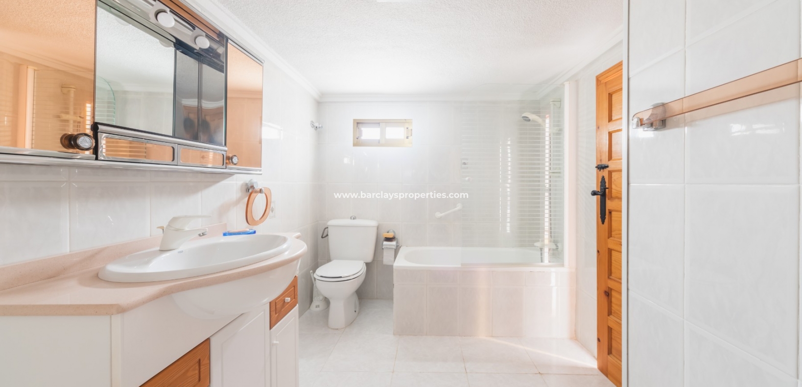 Wederverkoop - Vrijstaande Villa - Urb. La Marina