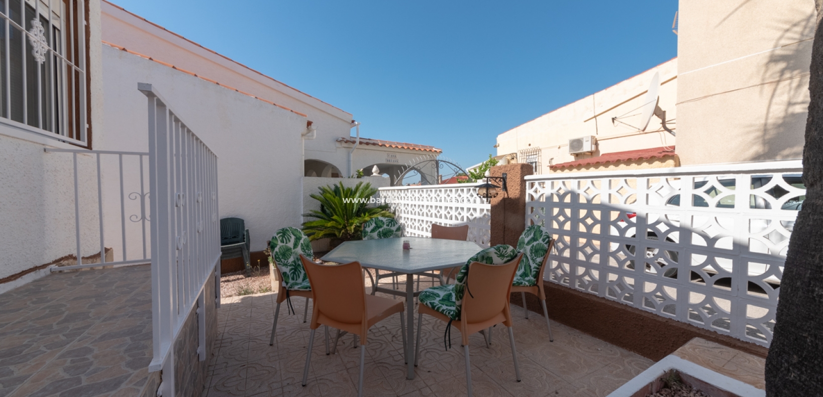 Wederverkoop - Vrijstaande Villa - Urb. La Marina