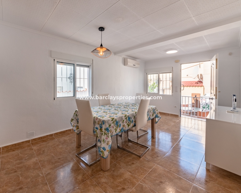 Wederverkoop - Vrijstaande Villa - Urb. La Marina