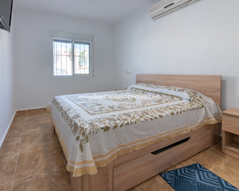 Wederverkoop - Vrijstaande Villa - Urb. La Marina