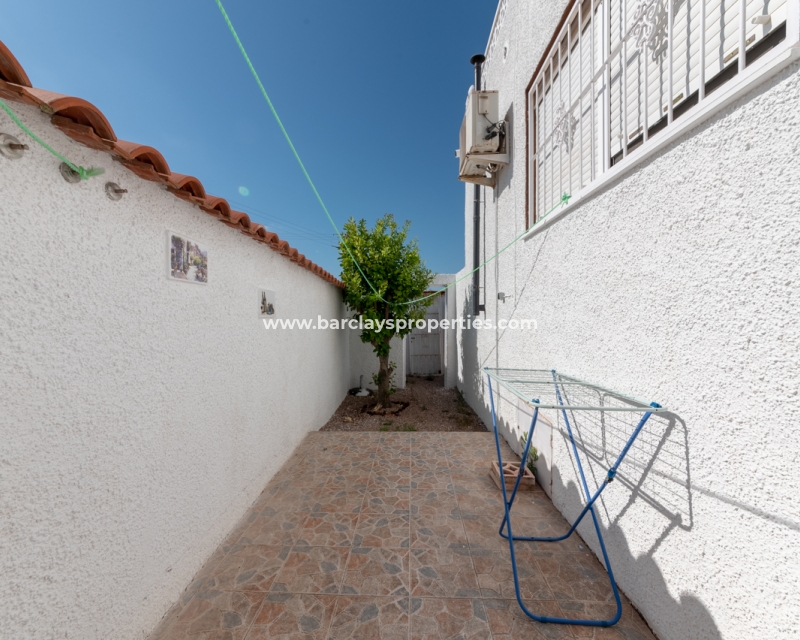 Wederverkoop - Vrijstaande Villa - Urb. La Marina