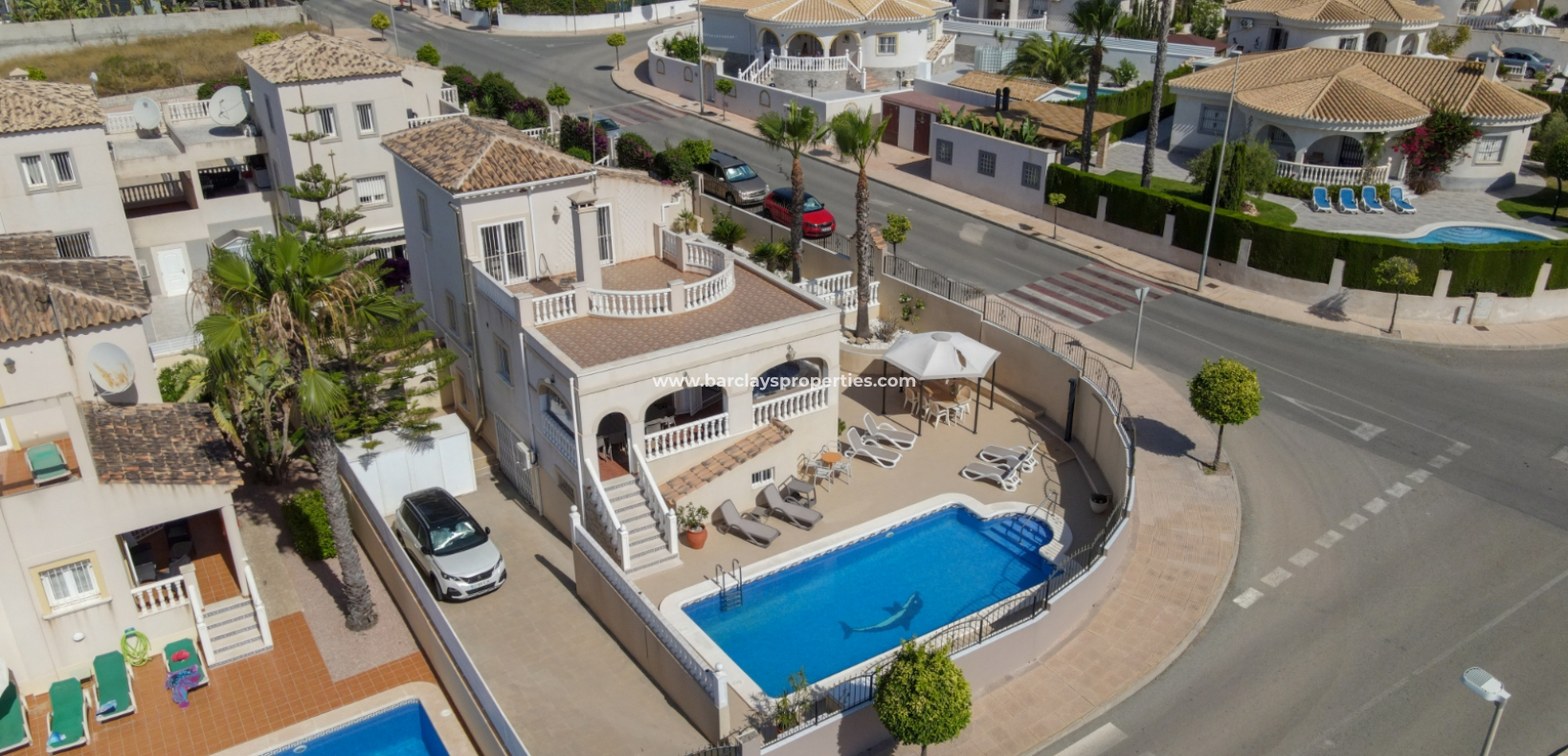 Wederverkoop - Vrijstaande Villa - Urb. La Marina