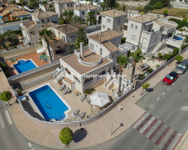 Wederverkoop - Vrijstaande Villa - Urb. La Marina