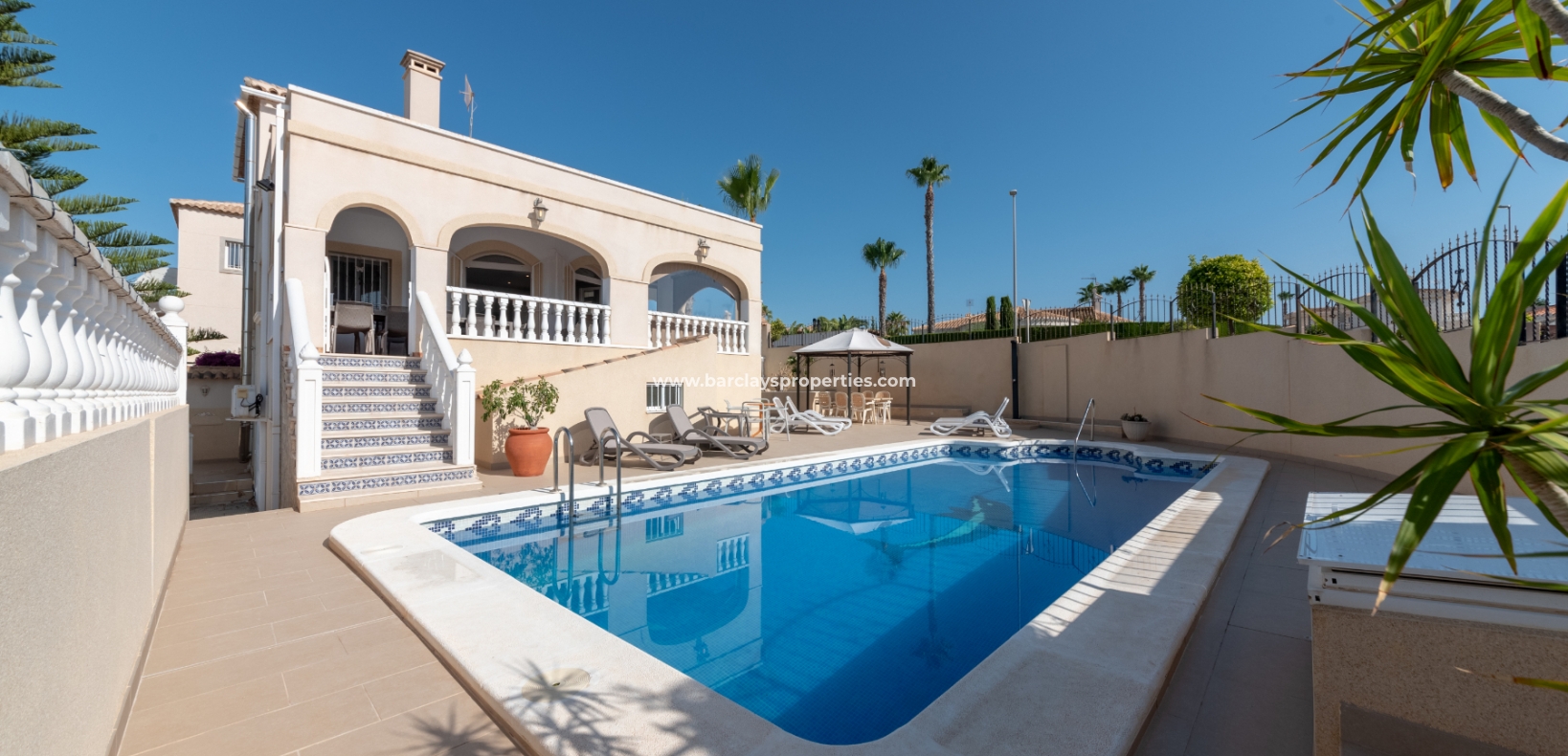 Wederverkoop - Vrijstaande Villa - Urb. La Marina