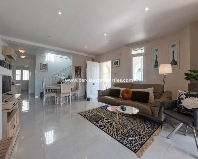 Wederverkoop - Vrijstaande Villa - Urb. La Marina