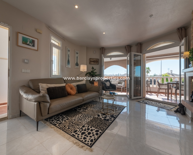 Wederverkoop - Vrijstaande Villa - Urb. La Marina