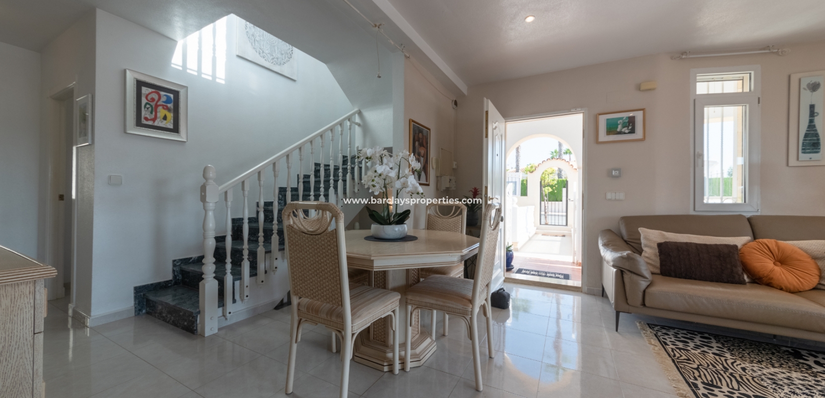 Wederverkoop - Vrijstaande Villa - Urb. La Marina