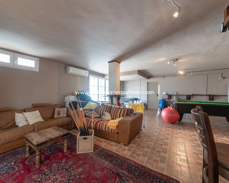 Wederverkoop - Vrijstaande Villa - Urb. La Marina