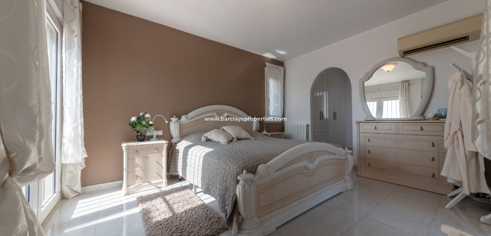 Wederverkoop - Vrijstaande Villa - Urb. La Marina