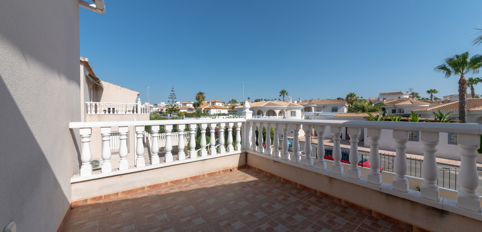 Wederverkoop - Vrijstaande Villa - Urb. La Marina