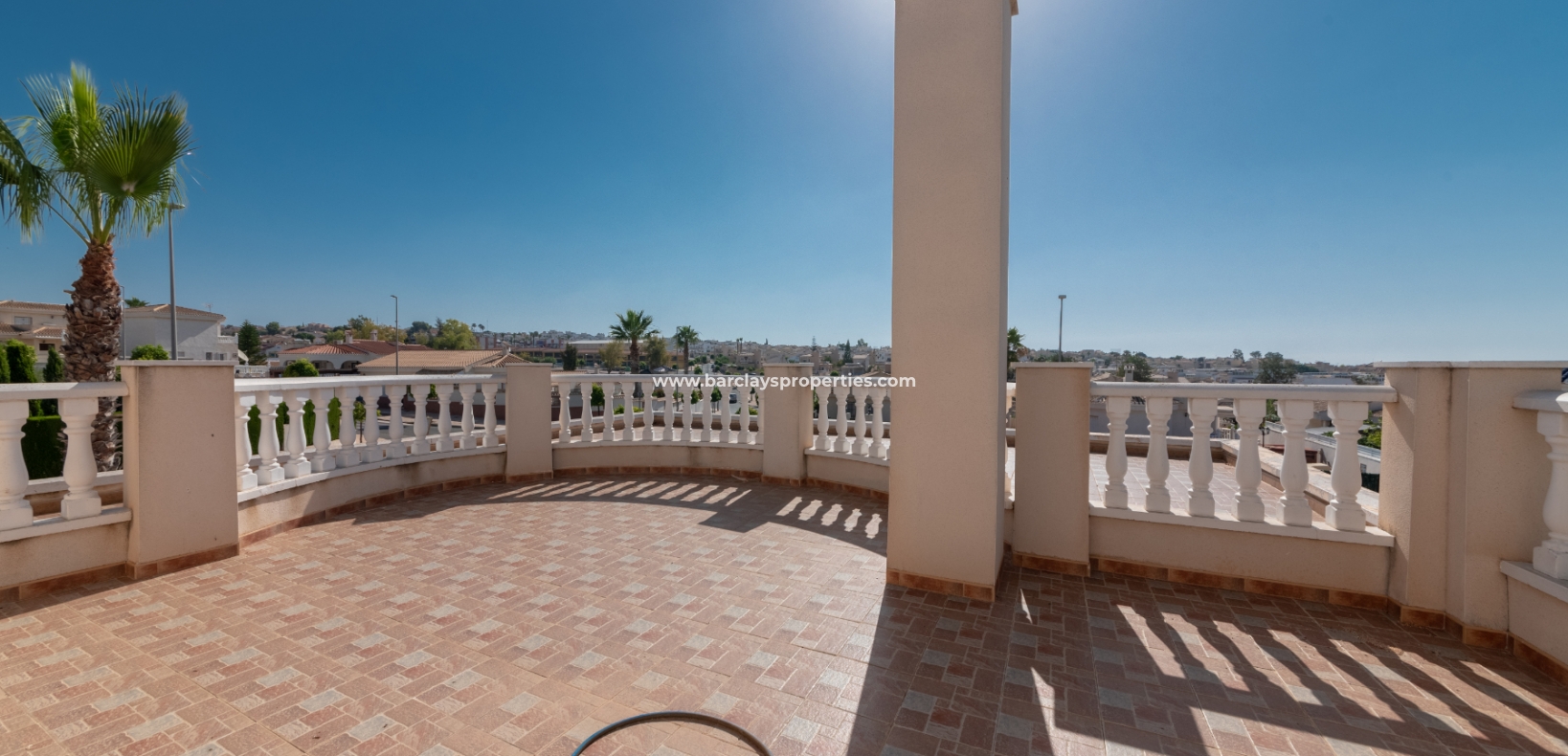 Wederverkoop - Vrijstaande Villa - Urb. La Marina