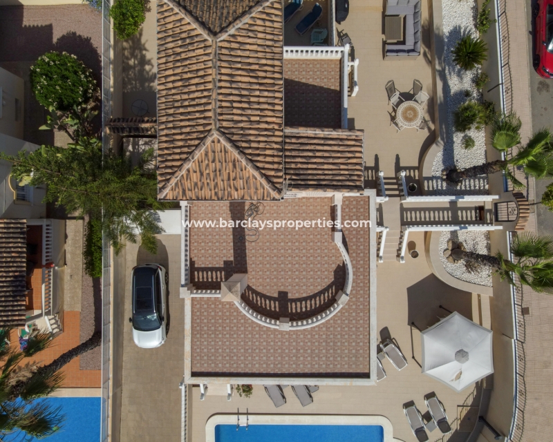 Wederverkoop - Vrijstaande Villa - Urb. La Marina