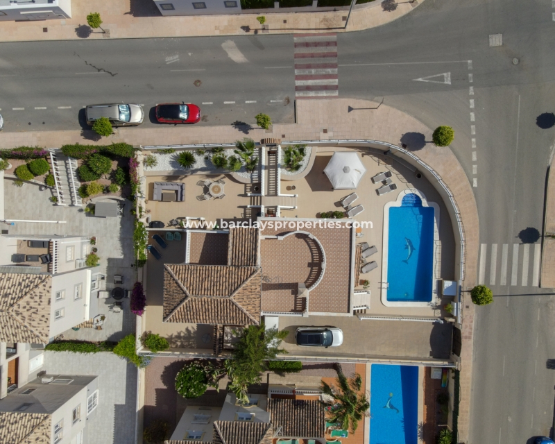 Wederverkoop - Vrijstaande Villa - Urb. La Marina