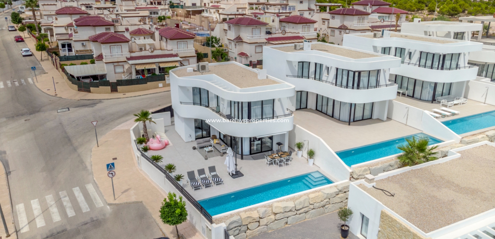 Wederverkoop - Vrijstaande Villa - Urb. La Marina