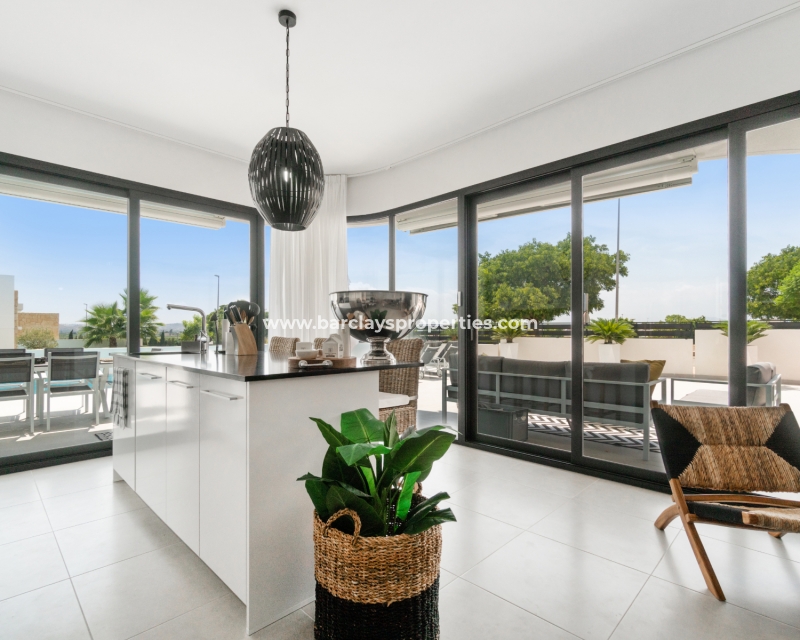 Wederverkoop - Vrijstaande Villa - Urb. La Marina